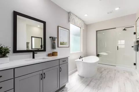 Bath - 7746 E 36th Pl, Yuma, AZ 85365 photo 1 of 5