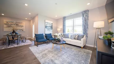 Living - 9102 Blunt Ave, Indianapolis, IN 46239 photo 2 of 6
