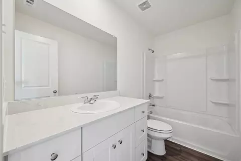 Bath - 18656 Shauna Danielle Dr, New Caney, TX 77357 photo 2 of 6