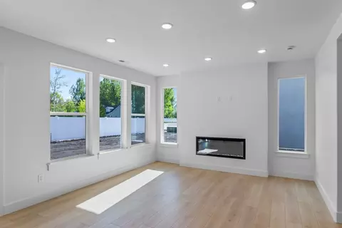 Living - 7115 N Cairns Way, Eagle Mountain, UT 84005 photo 3 of 7