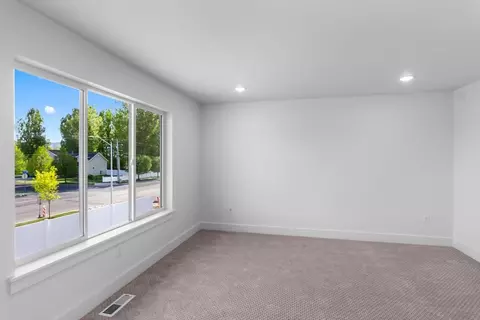 Living - 7115 N Cairns Way, Eagle Mountain, UT 84005 photo 7 of 7