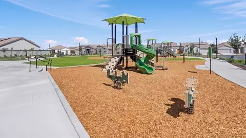 View/Area - 8522 Pamplona Ln, Shafter, CA 93263 photo 6 of 11
