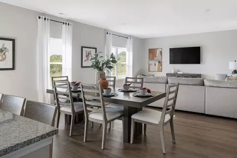Dining - 8003 Schrieber Rd, Floyds Knobs, IN 47119 photo 7 of 7