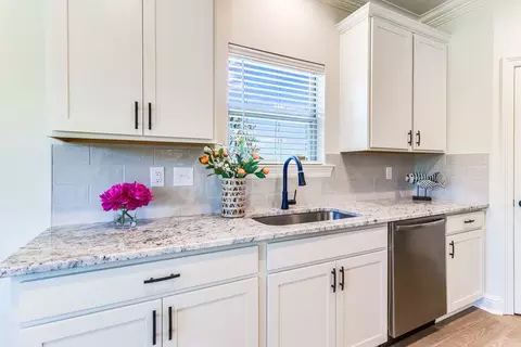 Kitchen - 2 Alexandria Grace Dr, Long Beach, MS 39560 photo 3 of 3
