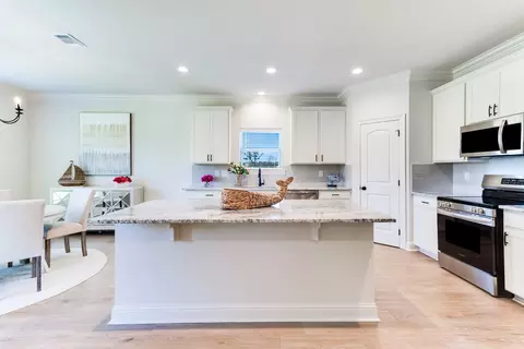 Kitchen - 2 Alexandria Grace Dr, Long Beach, MS 39560 photo 1 of 3