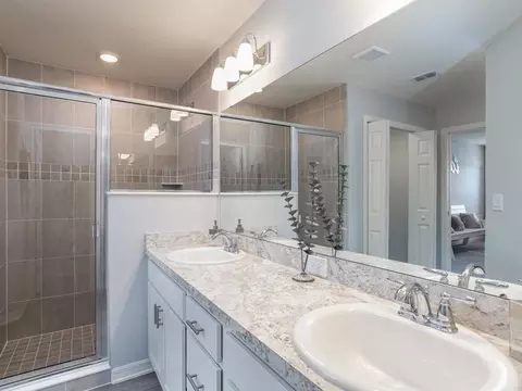 Bath - Marion Oaks Lane, Ocala, FL 34473 photo 2 of 5