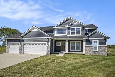 Exterior - 14054 Ambrosia Ave, Dewitt, MI 48820 photo 3 of 13