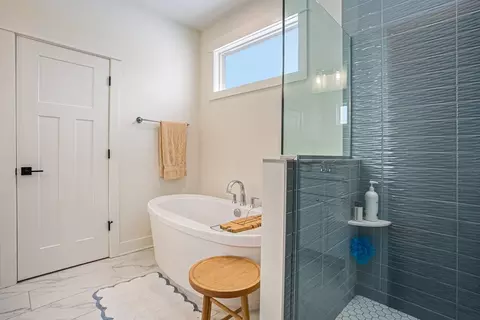 Bath - 14054 Ambrosia Ave, Dewitt, MI 48820 photo 3 of 3