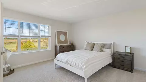 Bedroom - 4925 Arcola Rd, Rosedale, MD 21237 photo 2 of 13