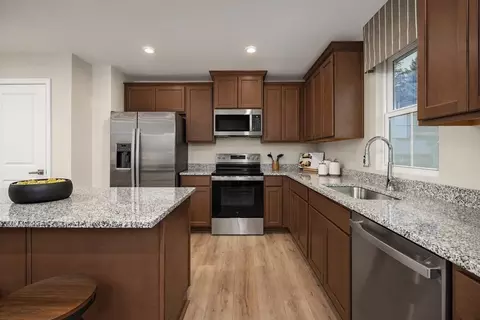 6148 Leonardo Run, Ontario, NY 14519