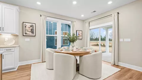 Dining - 924 Titian St, Moore, SC 29369 photo 2 of 4