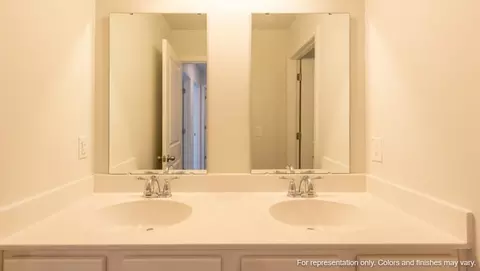 Bath - 314 Sweetspire St, Moncks Corner, SC 29461 photo 1 of 4