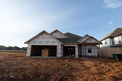 2105 NW 171st St, Edmond, OK 73012