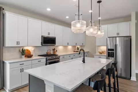 Kitchen - 2104 Astride Way, Willow Spring, NC 27592 photo 3 of 5
