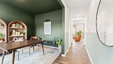 Entry Way - 2201 Hackberry St, Springfield, OH 45505 photo 2 of 8