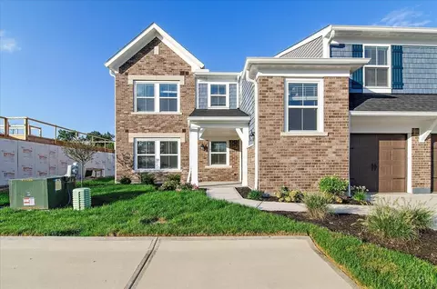 5892 Parkview Ln UNIT 305, Milford, OH 45150