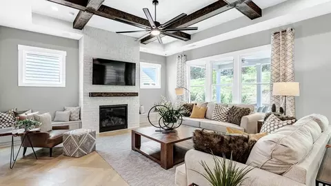 Living - 4006 Cresswind Blvd, Monroe, NC 28110 photo 2 of 6
