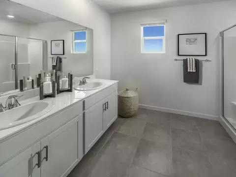 Bath - 1292 Revere Loop, Galt, CA 95632 photo 1 of 1