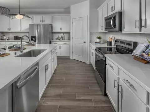 Kitchen - 1292 Revere Loop, Galt, CA 95632 photo 3 of 4