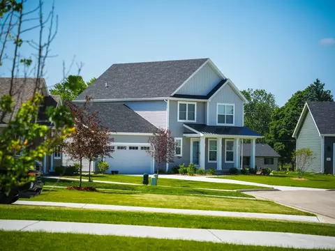 Exterior - 940 S High Point Rd, Madison, WI 53719 photo 9 of 10