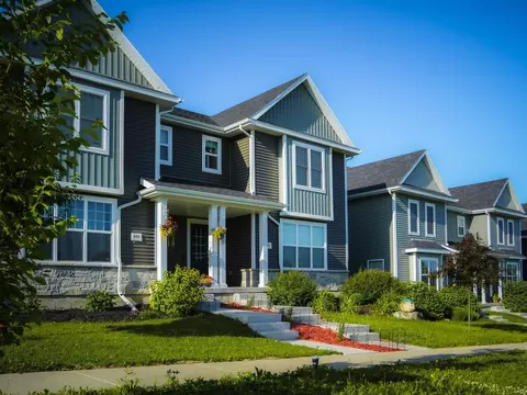 Exterior - 940 S High Point Rd, Madison, WI 53719 photo 8 of 10
