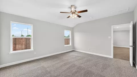 Bedroom - 1935 Jackson St, Cleburne, TX 76033 photo 2 of 13