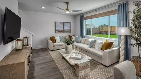 Living - 2312 Stagecoach Rd, Patterson, CA 95363 photo 1 of 1