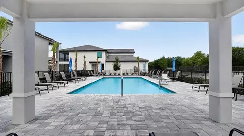 Exterior - 5528 Summit Pointe Cir #101, Bradenton, FL 34210 photo 6 of 7
