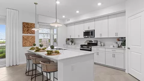 Kitchen - 5528 Summit Pointe Cir #101, Bradenton, FL 34210 photo 1 of 6