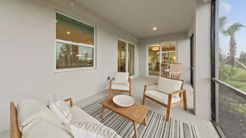 Exterior - 5528 Summit Pointe Cir #101, Bradenton, FL 34210 photo 3 of 7