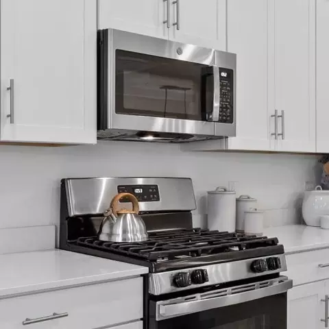 Kitchen - 5528 Summit Pointe Cir #101, Bradenton, FL 34210 photo 2 of 6