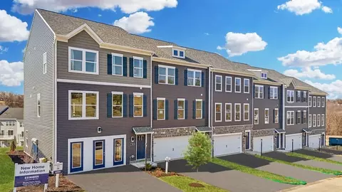 504 Cherry Tree Dr, Butler, PA 16001