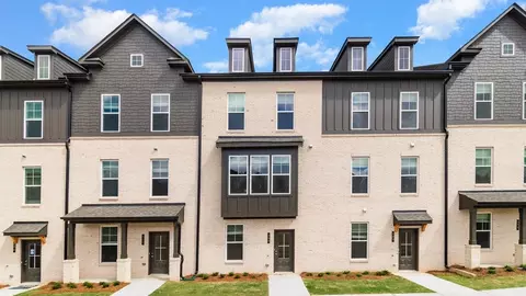 2608 Daybreak Ln, Newnan, GA 30265