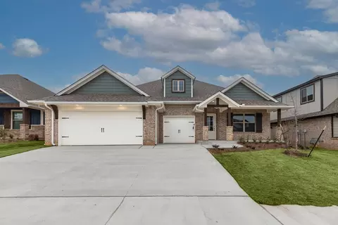 Exterior - 2920 E Northampton St, Broken Arrow, OK 74014 photo 4 of 25