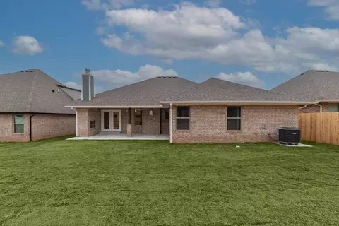 Exterior - 2920 E Northampton St, Broken Arrow, OK 74014 photo 22 of 25
