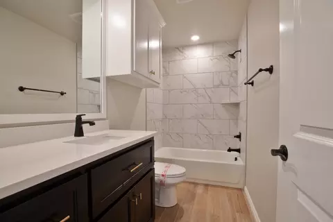 Bath - 2920 E Northampton St, Broken Arrow, OK 74014 photo 11 of 11