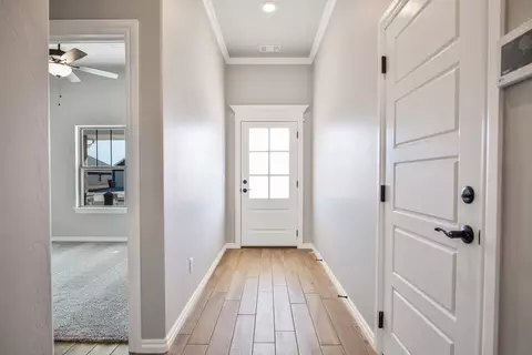 Entry Way - 2920 E Northampton St, Broken Arrow, OK 74014 photo 1 of 5