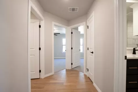 Entry Way - 2920 E Northampton St, Broken Arrow, OK 74014 photo 4 of 5