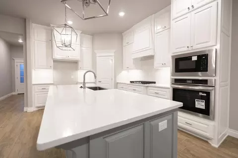 Kitchen - 2920 E Northampton St, Broken Arrow, OK 74014 photo 1 of 6
