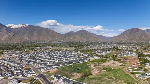 View/Area - 2451 W Aurora Ave, Mapleton, UT 84664 photo 4 of 10