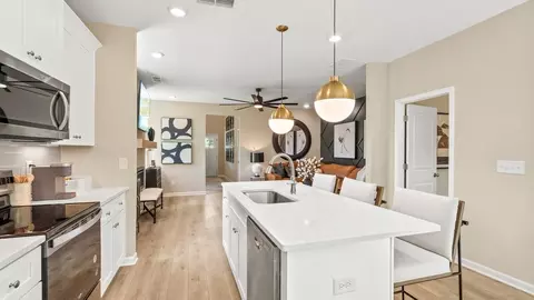 Kitchen - 88 Hydrangea Cir, Fairburn, GA 30213 photo 4 of 4