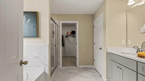 Entry Way - 88 Hydrangea Cir, Fairburn, GA 30213 photo 5 of 5