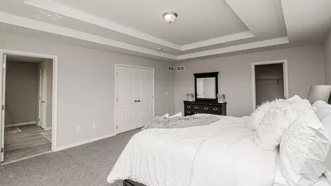 Bedroom - 930 E Drahner Rd, Oxford, MI 48371 photo 3 of 9
