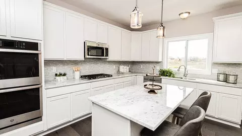 Kitchen - 930 E Drahner Rd, Oxford, MI 48371 photo 5 of 10