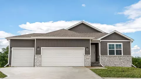5548 N 186th Ave, Elkhorn, NE 68022