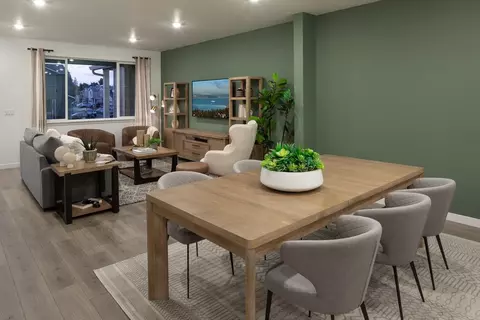 Dining - 3683 SW Knapp Dr, Gresham, OR 97080 photo 3 of 3