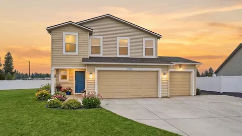 104 S Pippin Ave, Deer Park, WA 99006