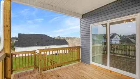 Exterior - 504 Broad Creek Ct, Seneca, SC 29678 photo 4 of 7