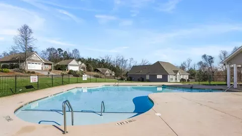 Exterior - 504 Broad Creek Ct, Seneca, SC 29678 photo 5 of 7