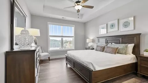 Bedroom - 504 Broad Creek Ct, Seneca, SC 29678 photo 5 of 7
